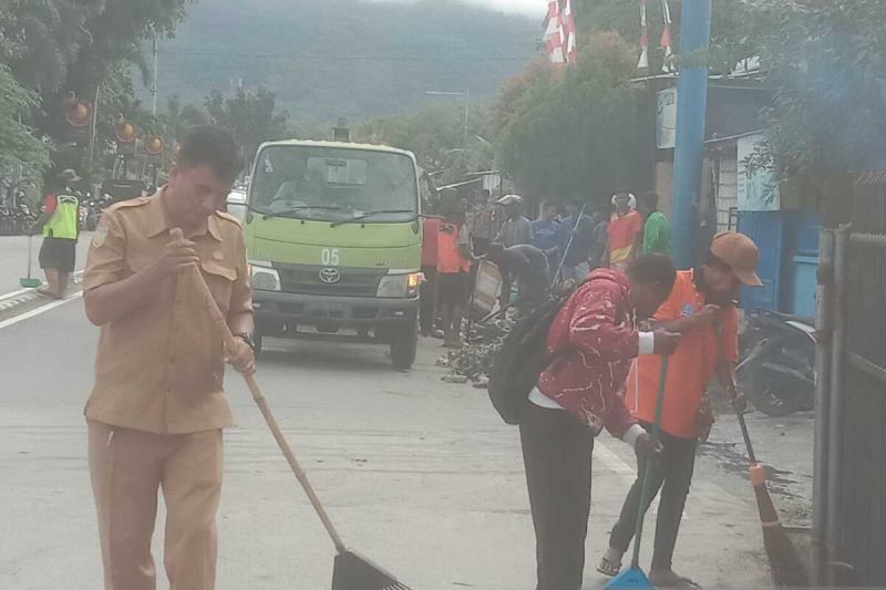 Pemkab Jayapura Ajak Pedagang Pasar Tingkatkan Kebersihan