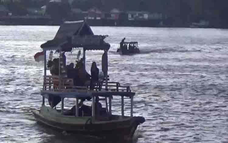 Susur Sungai Menjadi Wisata Favorit Masyarakat Sampit Hingga Luar Daerah