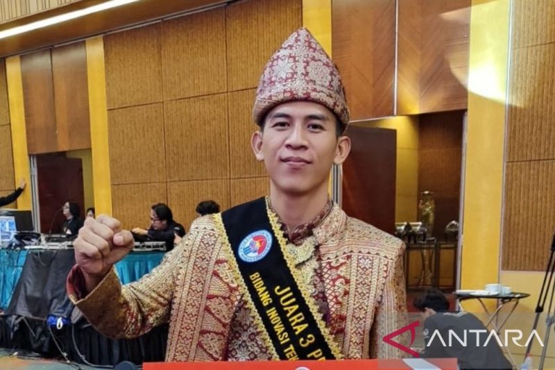 Pemuda OKI Ciptakan Kapal Pembersih Sungai Raih Juara Ketiga Nasional