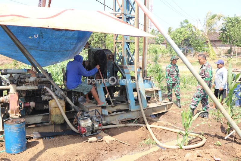 Kodim Kediri Laksanakan Pembuatan Sumur Bor untuk Warga Desa Pagung
