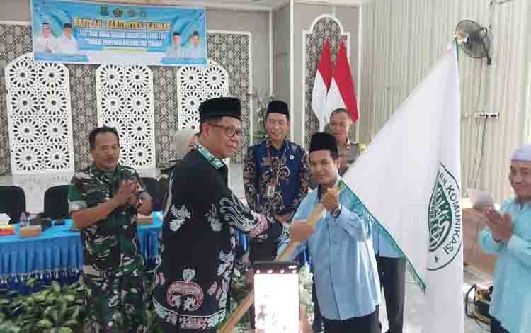 Pj Bupati Kapuas Lepas Kafilah FASI XII, Dorong Generasi Muda Berkarakter