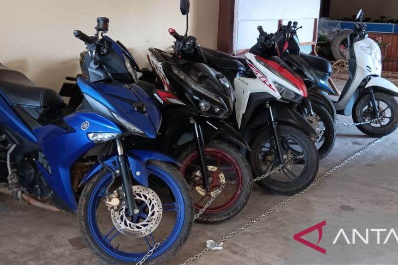 Tiga Pemuda Ditangkap atas Pencurian Lima Sepeda Motor di Kapuas Hulu
