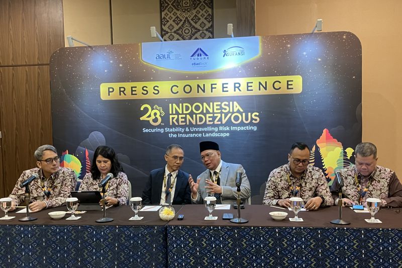 OJK Dorong Teknologi Digital untuk Perluas Jangkauan Asuransi