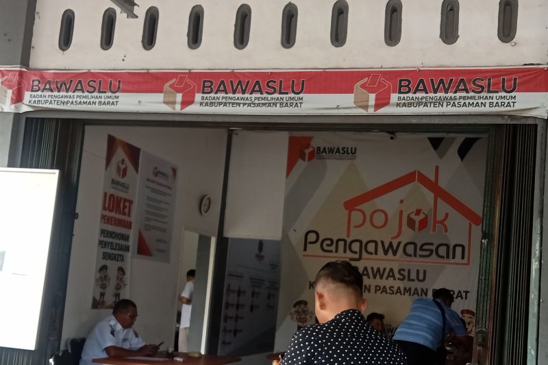 Bawaslu Pasaman Barat Bentuk Lima Pokja untuk Awasi Pilkada 2024