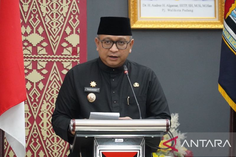 Pj Wali Kota Padang, Andree Algama. ANTARA/HO-Pemkot Padang