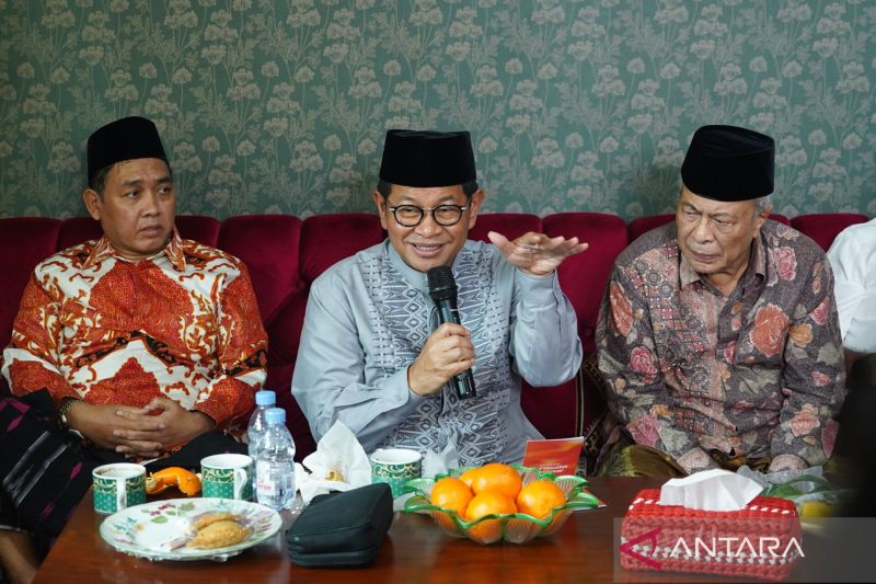 Pramono Anung Janji Rancang Peraturan Daerah Untuk Pondok Pesantren