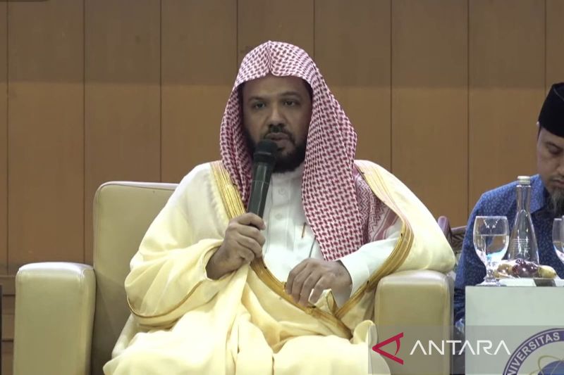 Imam Besar Masjid Nabawi, Pentingnya Moderasi dalam Beragama
