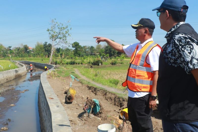 Pj Bupati Probolinggo Tinjau Proyek Infrastruktur Strategis