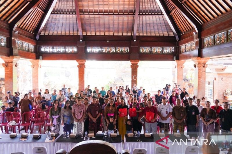 Dinas Perikanan Badung Bagikan Paket Ikan Cegah Stunting untuk Ibu Hamil dan Balita