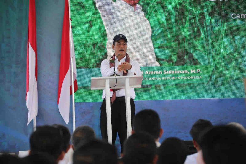 Mentan Dorong Pabrik Gula Camming Tingkatkan Produksi Gula Nasional