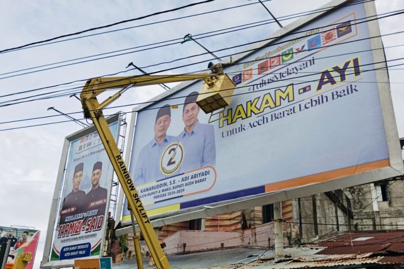Penertiban Alat Peraga Kampanye di Aceh Barat Jelang Pilkada 2024