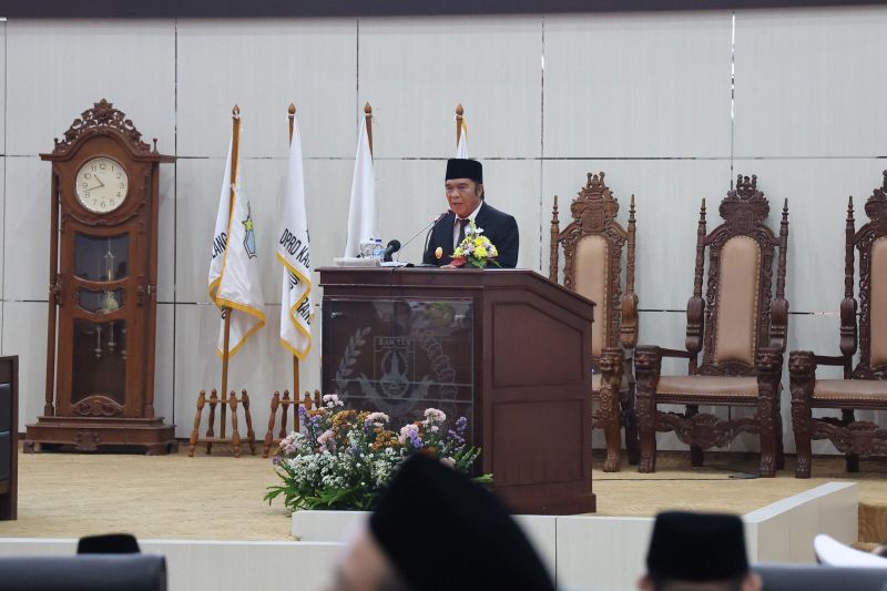 Penjabat Gubernur Banten Dorong Pimpinan DPRD Bahas Pembangunan