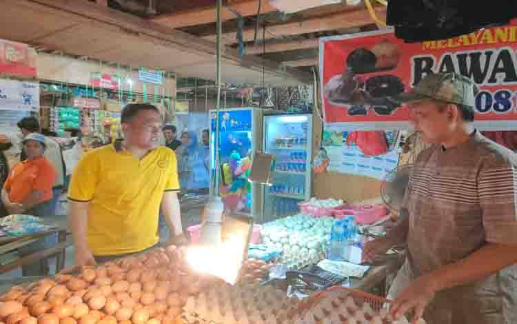 Khemal Nasery Ajak Masyarakat Palangka Raya Dukung Perekonomian Lokal dengan Berbelanja di Pasar Tradisional