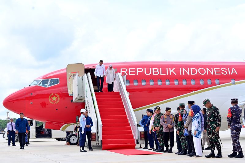 Pesawat Kepresidenan Mendarat Perdana di Bandara Nusantara