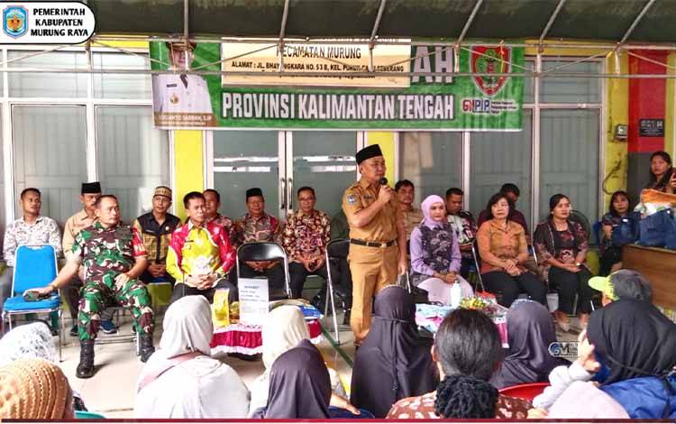 Gubernur Kalteng Gelar Pasar Murah di Puruk Cahu Seberang: Upaya Meringankan Beban Masyarakat