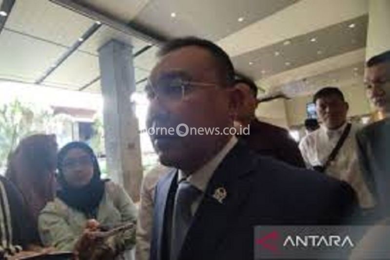 Prabowo Minta Partai Politik Larang Menteri Cari Uang dari APBN