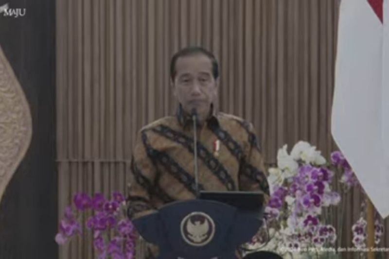 Presiden Jokowi: Pembangunan 2.433 Kilometer Jalan Tol dan Transportasi Massal