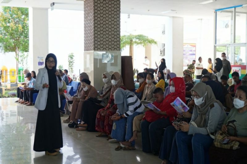 Penyuluhan Deteksi Dini Gangguan Mata di RSUD Sulbar Mamuju