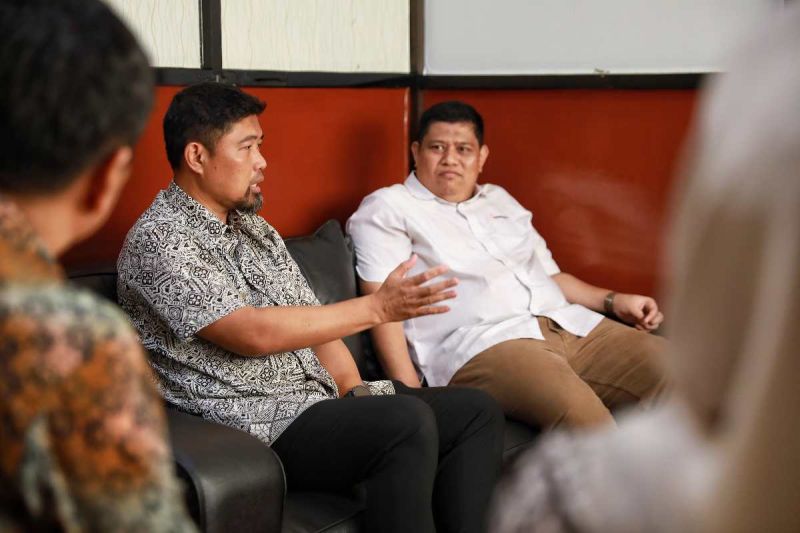 Pjs Wali Kota Makassar Tinjau Kesiapan Pilkada 2024 di KPU dan Bawaslu