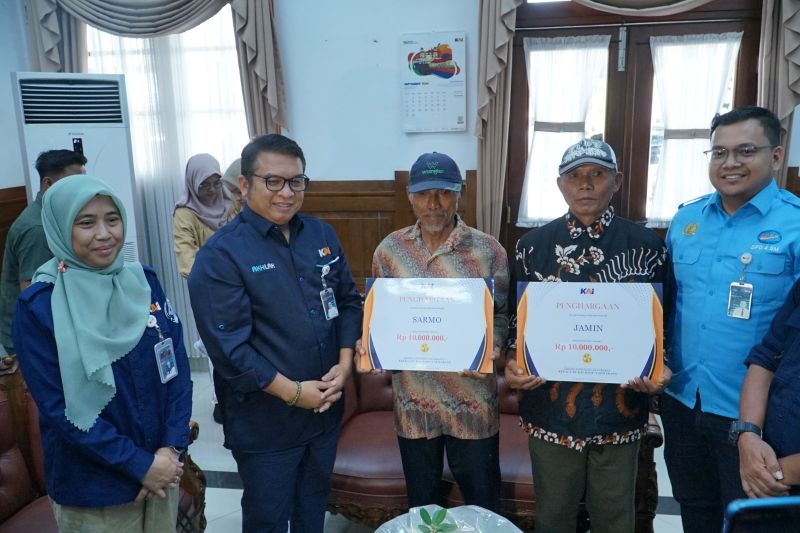 Penghargaan KAI untuk Warga Blora atas Nasihat Keselamatan Kereta