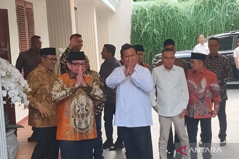 Pimpinan PKS Kunjungi Prabowo Subianto untuk Silaturahmi dan Dukungan