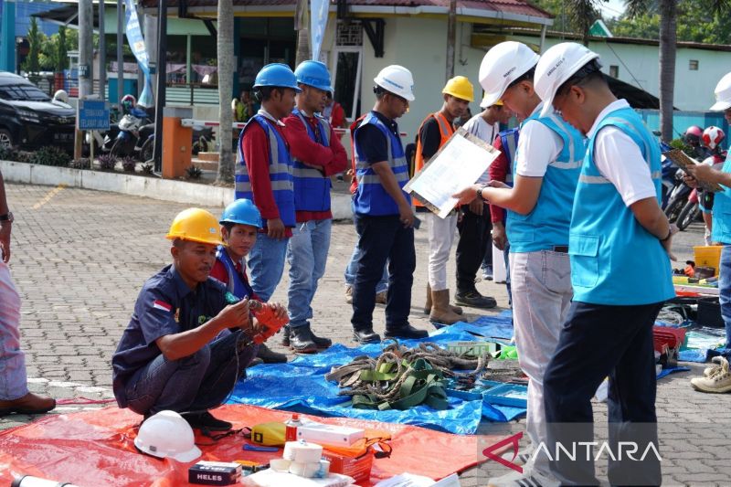 PLN UID Sumbar Ganti KWh Meter Gratis untuk Pelanggan Berusia Tua
