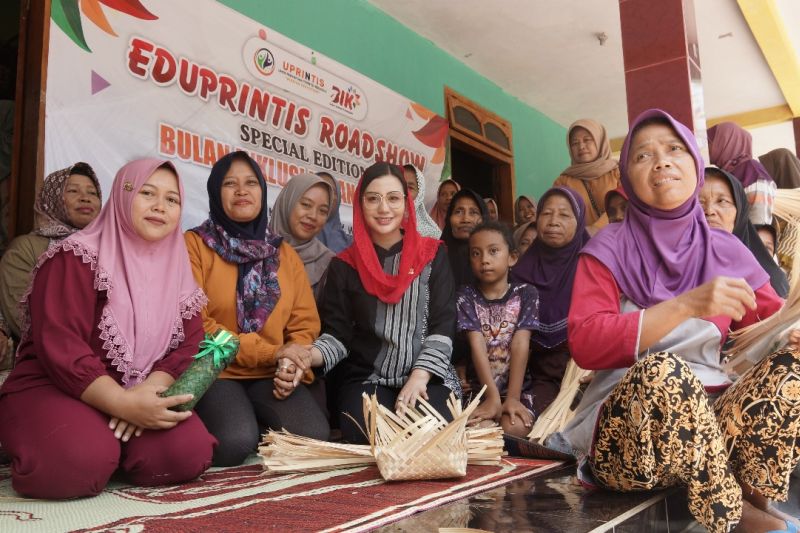 Pelatihan UMKM Novita Hardini Dorong Pemberdayaan Perempuan di Trenggalek