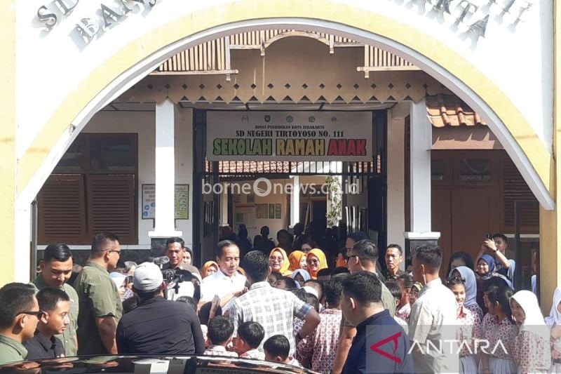 Presiden Jokowi Kunjungi Sekolah Tua Jelang Masa Pensiun