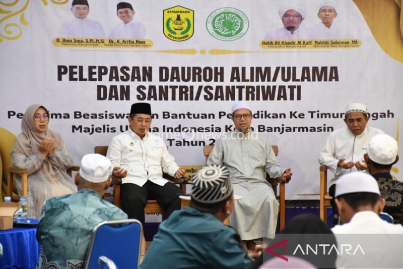 Pemerintah Kota Banjarmasin Berikan Beasiswa 45 Pelajar ke Timur Tengah