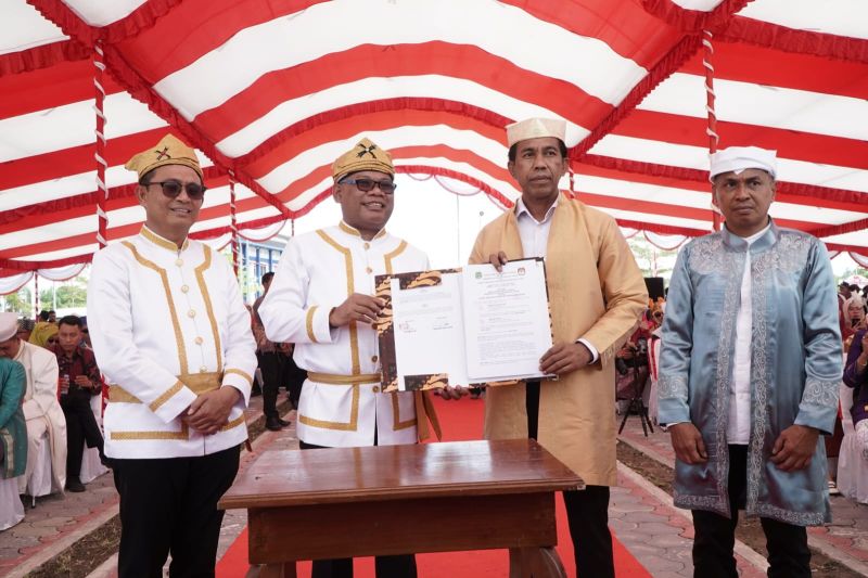 Pemprov Malut Rayakan HUT ke-25 dan Serahkan Warisan Budaya