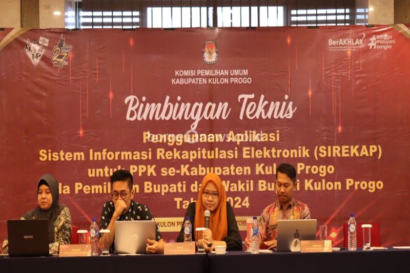 KPU Kulon Progo Gelar Bimtek Aplikasi Sirekap untuk Pilkada 2024