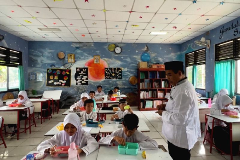 Program Makan Bergizi Gratis di Tangerang Tingkatkan Kesehatan Siswa