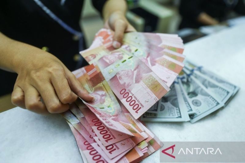 Proyeksi Perekonomian Solid Dukung Penguatan Rupiah ke Rp15.500