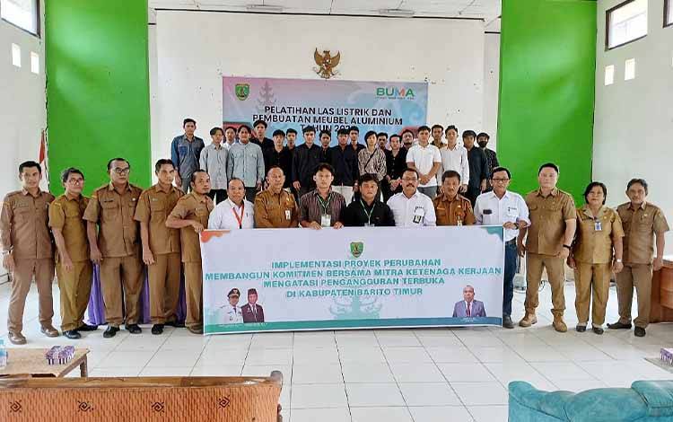 Disnakertransperin Barito Timur Adakan Pelatihan Las Listrik dan Mebel Aluminium