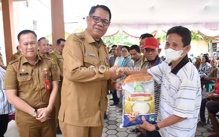Pasar Murah Sapa Jemaat Kristiani di Kapuas untuk Kendalikan Inflasi Jelang Nataru