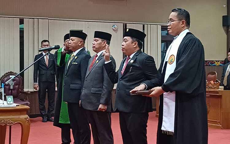Jabat Ketua DPRD Kotim, Rimbun Siap Perjuangkan Aspirasi Masyarakat