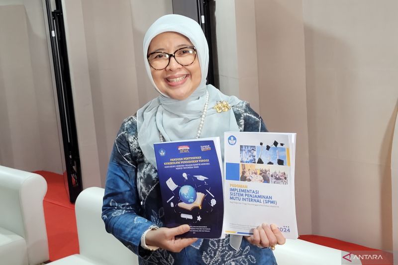 Kemendikbudristek Luncurkan Buku Ajar Kewarganegaraan untuk Perguruan Tinggi