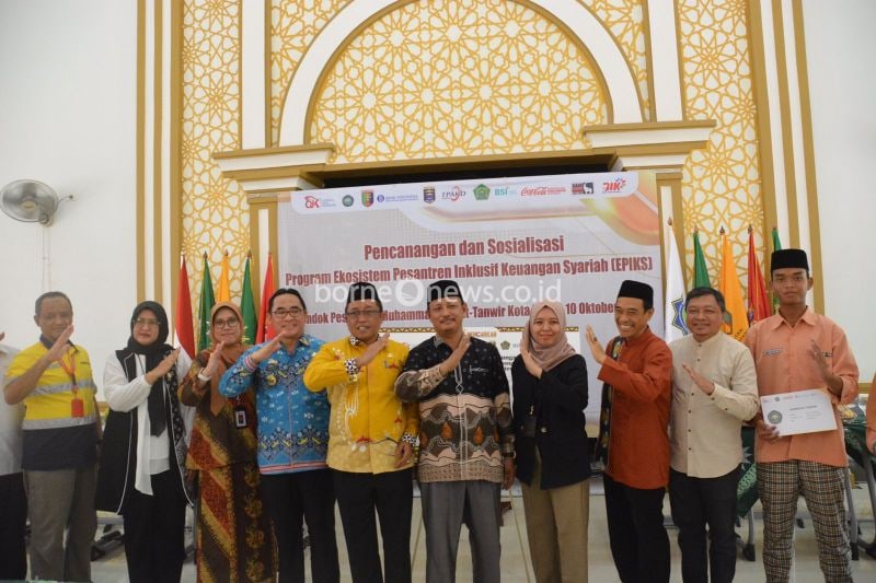 OJK Lampung Tingkatkan Literasi Keuangan Syariah di Pesantren