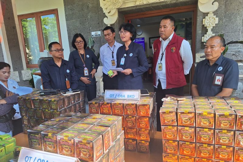 BBPOM Denpasar Sita 1.117 Kemasan Obat Tradisional Berbahaya