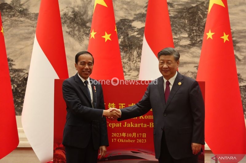 Jokowi dan Xi Jinping Bahas Hubungan Indonesia-China Selama 10 Tahun