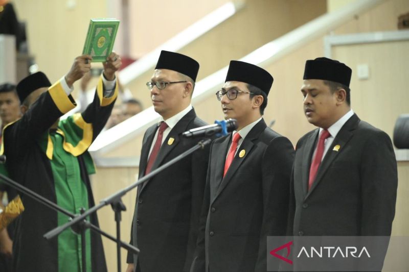 Pelantikan Pimpinan DPRK Banda Aceh Masa Jabatan 2024-2029