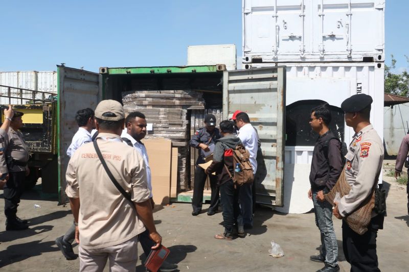 Pengamanan Logistik Pilkada di Papua Selatan oleh Satgas OMPC