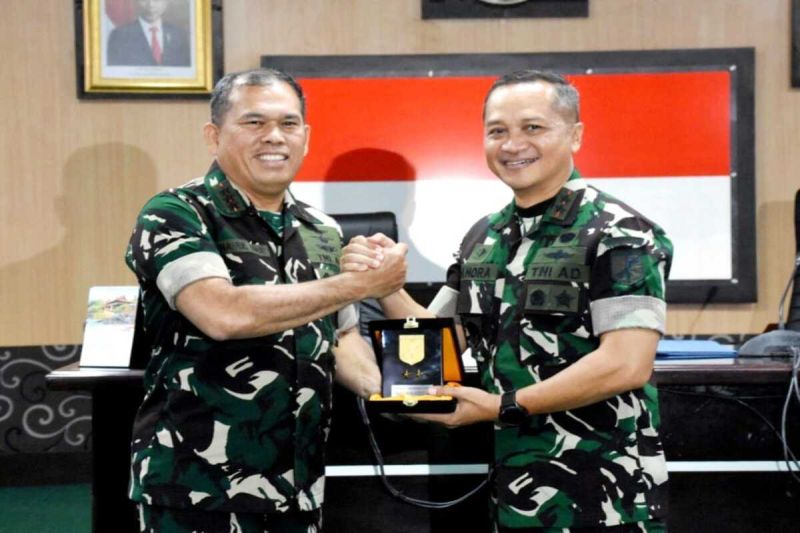 Pangkogabwilhan II Tinjau Pos Satgas Pamputer di Manado