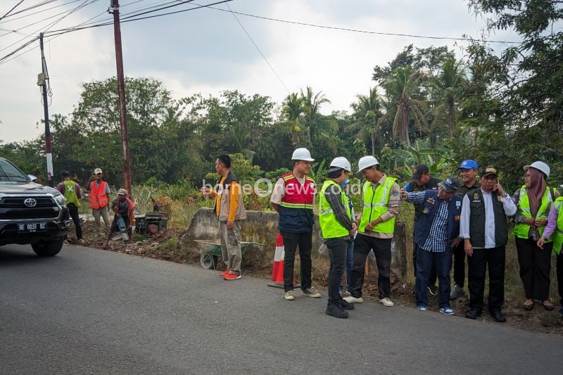 Perbaikan Enam Ruas Jalan di Tanggamus Diharapkan Tingkatkan Pariwisata
