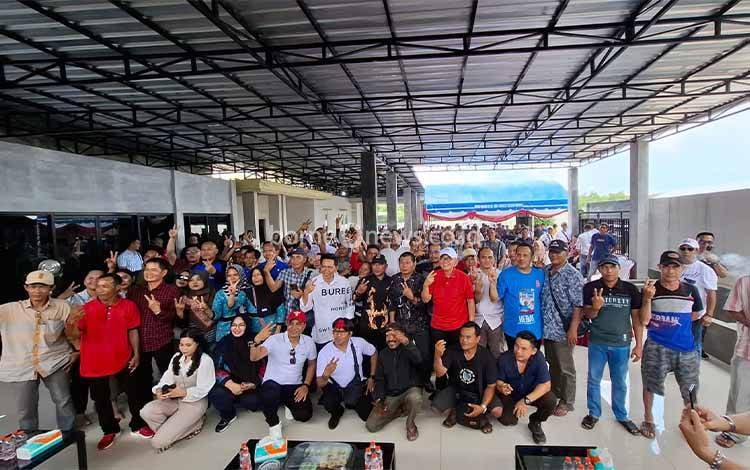 Temui Relawan di Cempaga Hulu, Nadalsyah-Supian Hadi Berkomitmen Bangun Kalteng