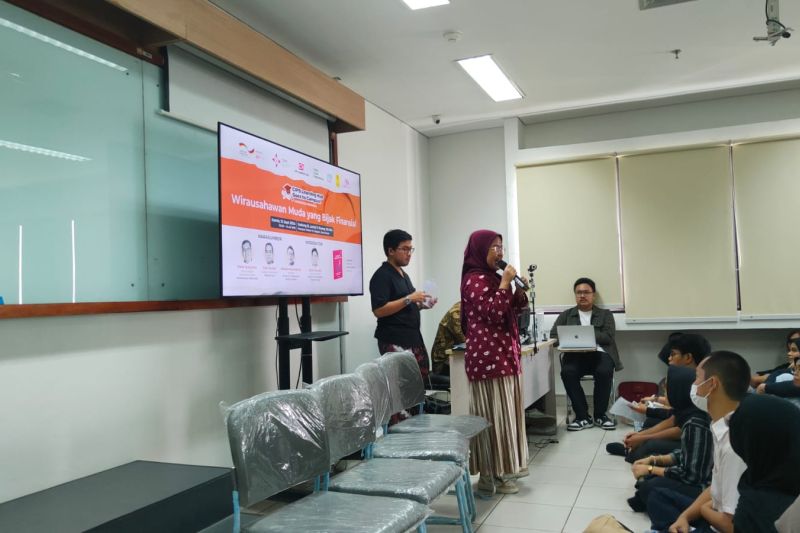 Mendorong Literasi Keuangan Wirausaha Muda untuk Masa Depan
