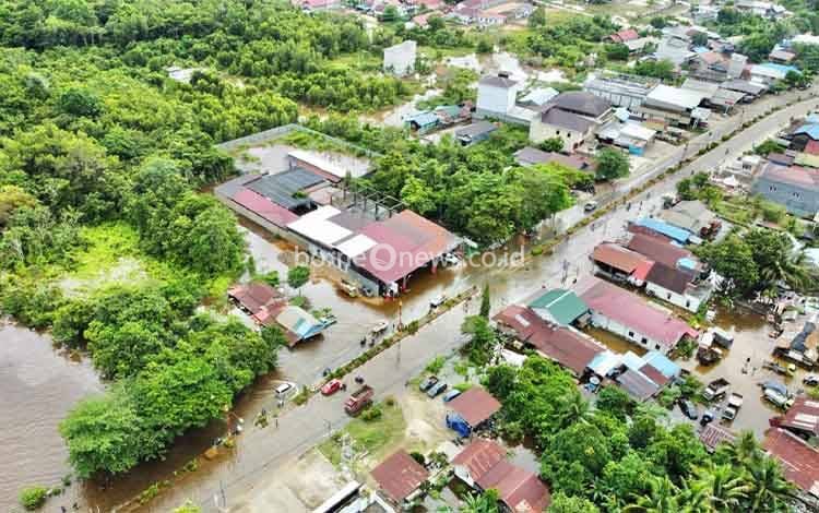 Derita Warga Murung Raya: Banjir Akibat Meluapnya Sungai Barito Rendam Enam Kecamatan