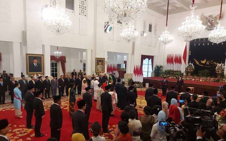 Prabowo Lantik Mayor Teddy Wijaya sebagai Sekretaris Kabinet