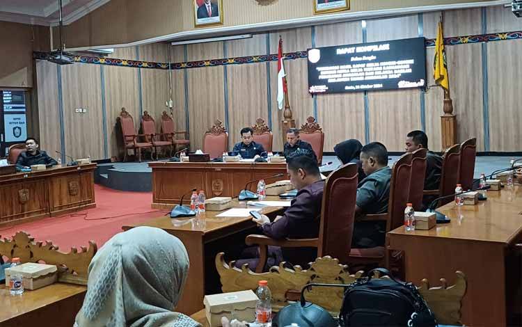 Ratusan Juta TPP dan Gaji Pegawai Kecamatan di Kotim Belum Dibayar