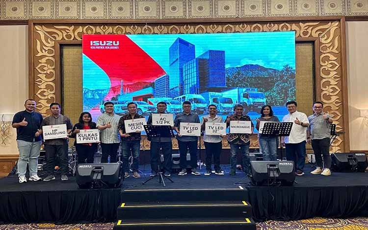 Mengajak Customer Setianya, Isuzu Merayakan Tahun Emas di 50 Titik Seluruh Indonesia